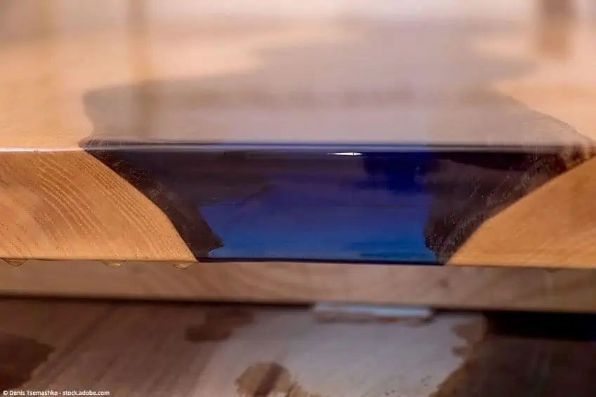 resin wood table