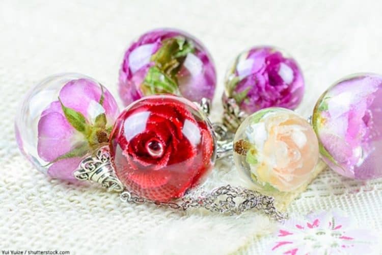 Preserving Flowers in Resin InDepth Tutorial with Guide