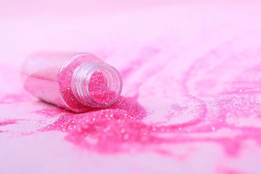 glitter sealer spray