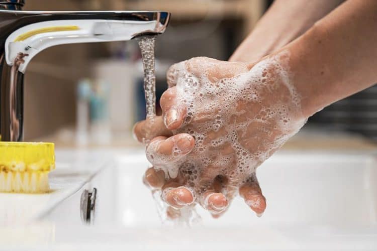 How to Remove Spray Foam from Skin Clean Insulation from your Hands