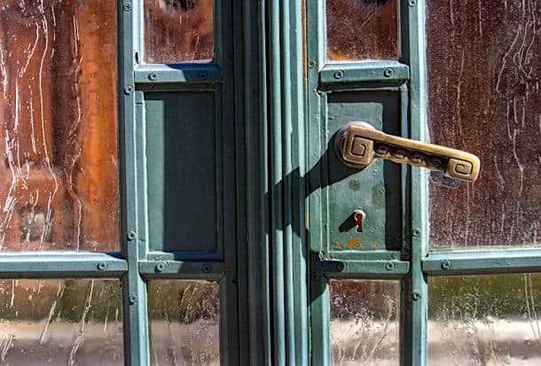 Best Paint for Metal Doors - Durable Paints for Exterior Metal