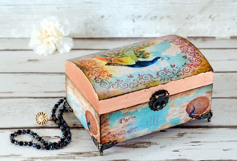 Best Decoupage Glue Adhesives for Decorating with Paper